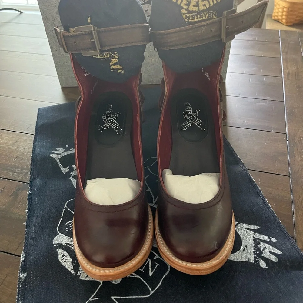 Freebirds Raeanne Wine - Picture 5 of 5